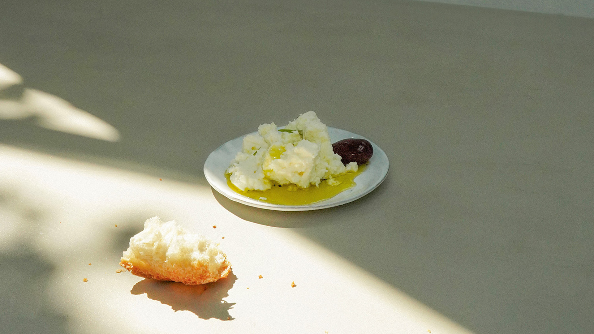 Studio de direction artistique Paris, identité visuelle et packaging, projet Yapapi, producteur d'huile d'olive grecque par Halley&Co